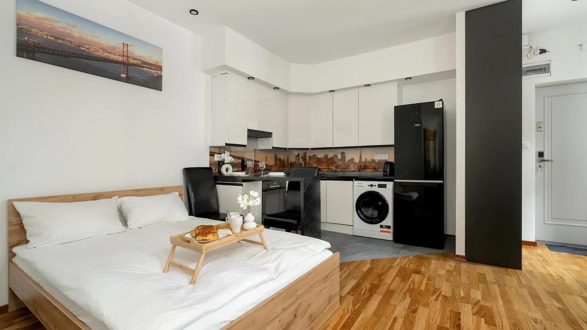 Przytulne Studio Very Berry W Centrum Poznania By Noclegi Renters